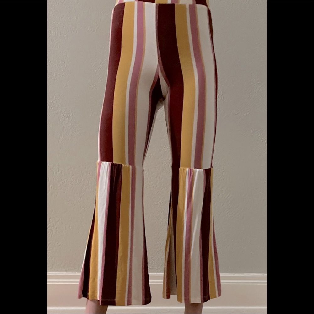 Cute ruffle pants